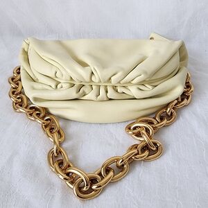 Auth Bottega Veneta Chain Pouch Bag